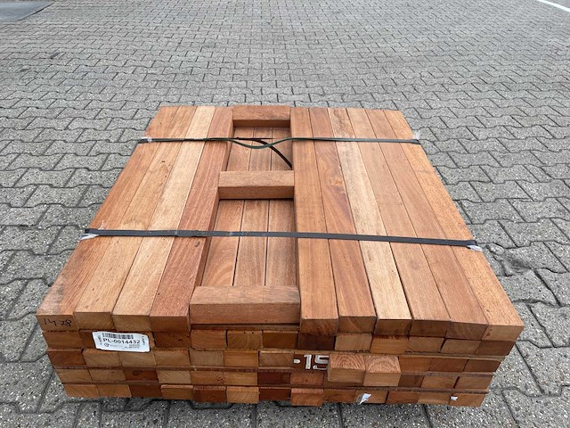 Angelim pedra onderliggers geschaafd 1000x68x45mm (62x) - afbeelding 1 van  3