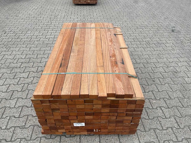 Angelim pedra onderliggers geschaafd 1500x68x45mm (141x) - afbeelding 2 van  4