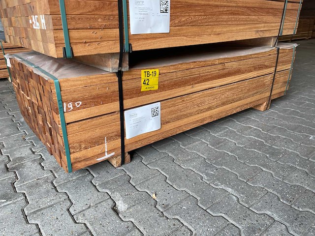 Angelim pedra onderliggers geschaafd 1900x68x45mm (126x) - afbeelding 4 van  4