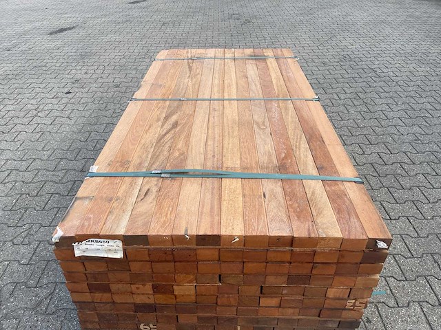 Angelim pedra onderliggers geschaafd 1900x68x45mm (126x) - afbeelding 1 van  4