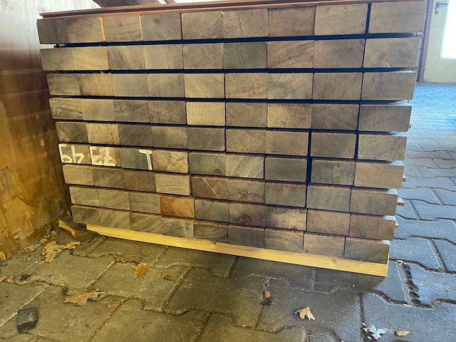Angelim pedra onderliggers geschaafd 2500x100x50mm (81x) - afbeelding 2 van  3