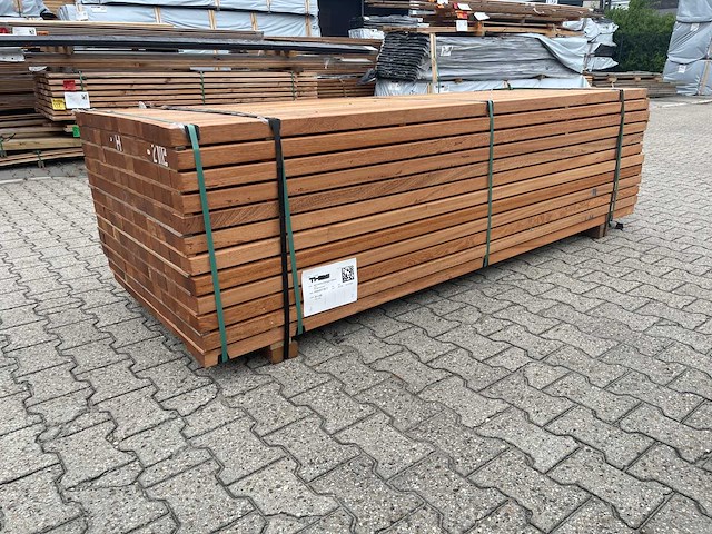 Angelim pedra onderliggers geschaafd 2500x68x45mm (156x) - afbeelding 2 van  3