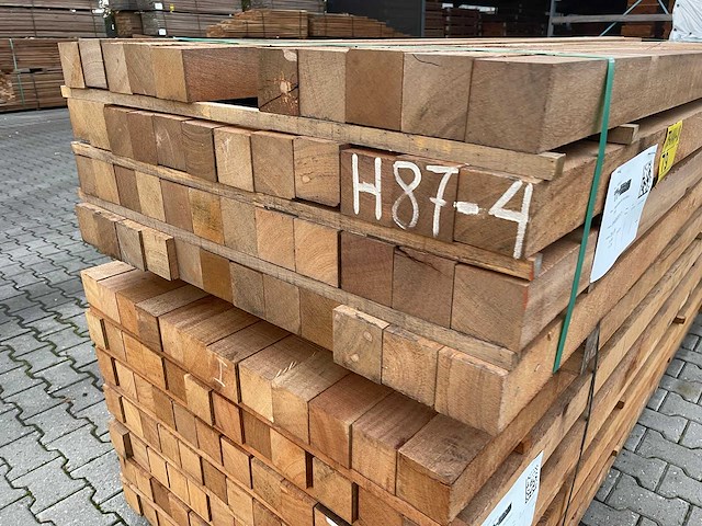 Angelim pedra palen fijnbezaagd 2500-3000x78x78mm (46x) - afbeelding 3 van  3