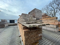 Angelim pedra palen fijnbezaagd 3350-4900x52x52mm (170x) - afbeelding 3 van  3