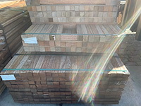 Angelim pedra palen geschaafd 1550-2150x45x45mm (121x) - afbeelding 3 van  3