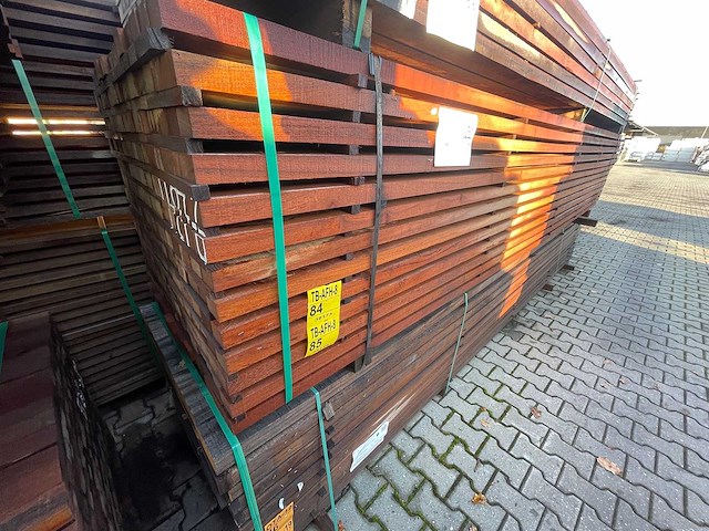 Angelim pedra regels fijnbezaagd 4350-4550x60x40mm (96x) - afbeelding 4 van  4