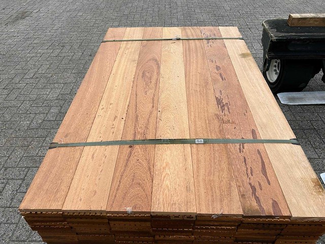Angelim pedra vlonderplanken 2450x143x21mm (91x) - afbeelding 1 van  4