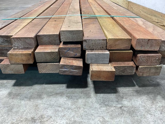 Angelim vermelho hardhouten regel - 350x9x4,5 cm (26x) - afbeelding 4 van  5