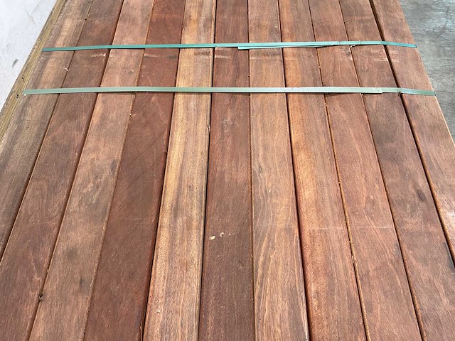 Angelim vermelho hardhouten regel vlak geschaafd - 300x9x4,5 cm (25x) - afbeelding 3 van  7