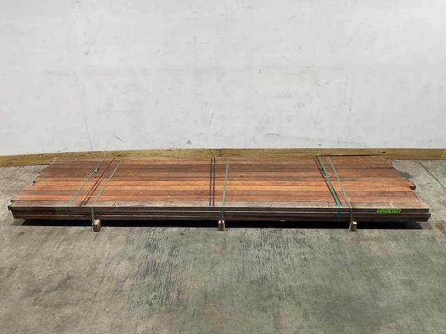 Angelim vermelho hardhouten regel vlak geschaafd - 350x9x4,5 cm (32x) - afbeelding 2 van  6