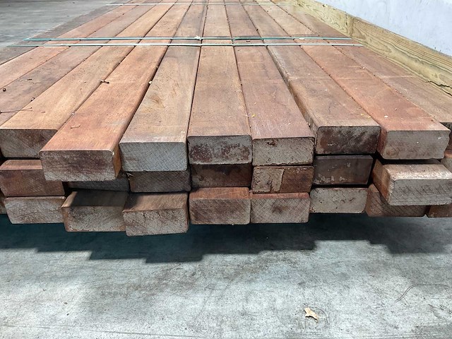 Angelim vermelho hardhouten regel vlak geschaafd - 350x9x4,5 cm (32x) - afbeelding 5 van  6