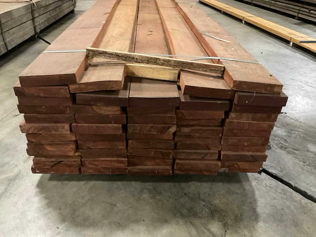 Angelim vermelho planken 40x200 mm (51x) - afbeelding 4 van  5