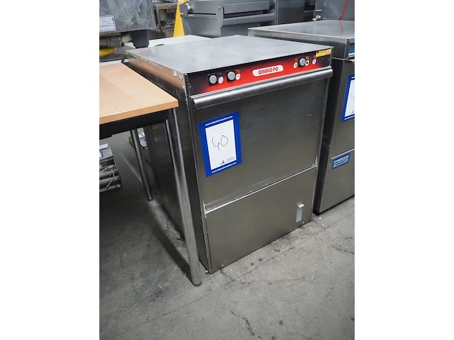 Angelo po - afbeelding 1 van  9