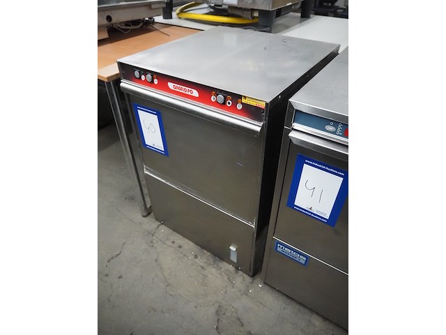 Angelo po - afbeelding 2 van  9