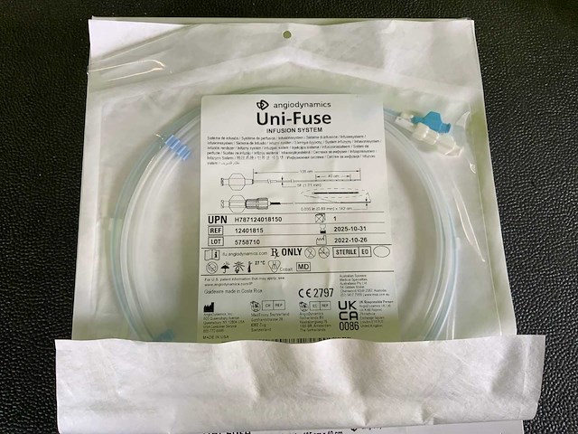 Angiodynamics uni-fuse 5f 135x40 cm infusion system (3x) - afbeelding 1 van  4