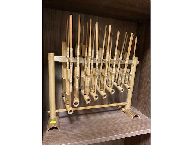 Angklung | indonesisch muziekinstrument - afbeelding 3 van  4