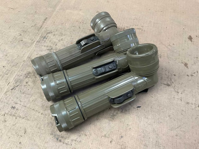 Angle head zaklamp (3x) - afbeelding 3 van  4
