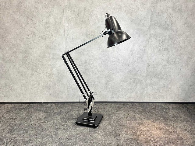 Anglepoise original 1227 giant - design vloerlamp h270cm - verrijdbaar - afbeelding 1 van  13