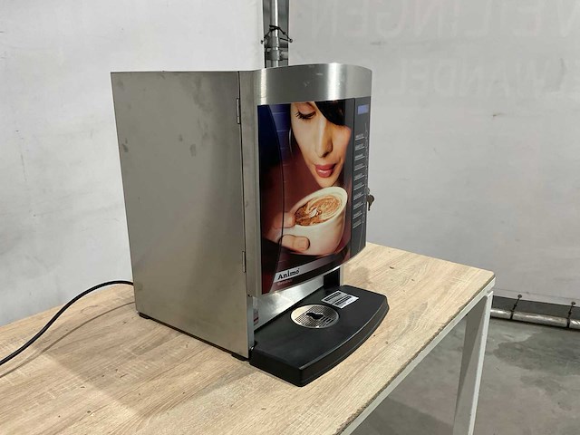 Animo instant koffie professionele koffiemachine - afbeelding 2 van  8