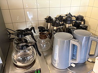 Animo koffie warmtehoudplaat met 10 thermoscannen, 5 koffiepotten, etc. - afbeelding 1 van  4