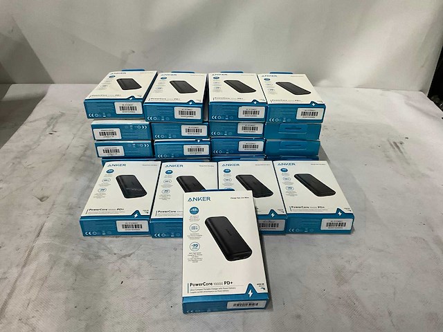 Anker - powercore 10000 pd+ - powerbank (20x) - afbeelding 1 van  3