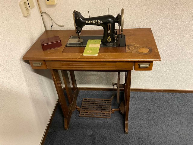 Anker rz nostalgische naaimachine - afbeelding 1 van  6