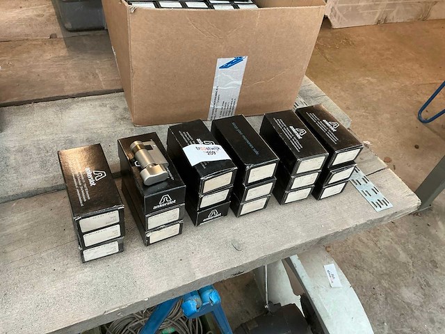 Ankerslot slot (18x) - afbeelding 1 van  2
