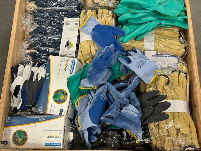 Ansell / alphatec - partij werkhandschoenen - afbeelding 1 van  6