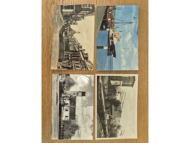 Ansichtkaarten verzameling friesland - afbeelding 2 van  19