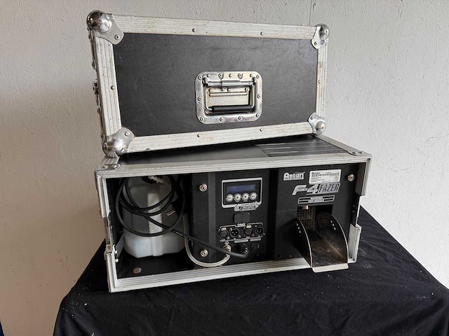 Antari - f4 - mistmachine (3x) - afbeelding 1 van  2