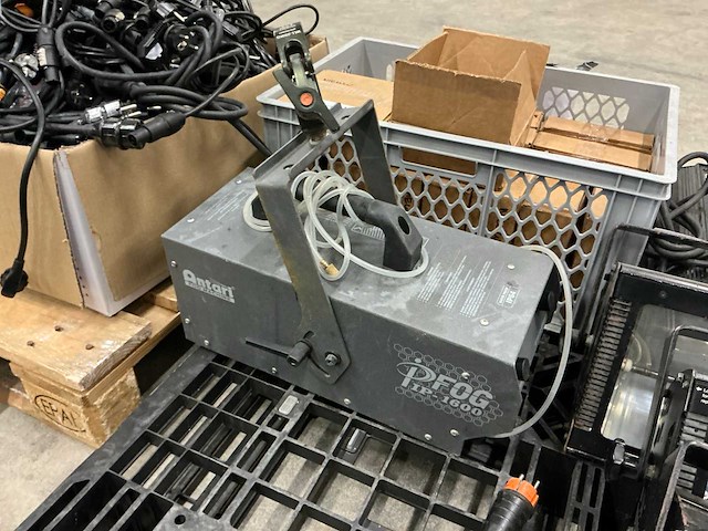 Antari ip-1600 rookmachine (2x) - afbeelding 5 van  5
