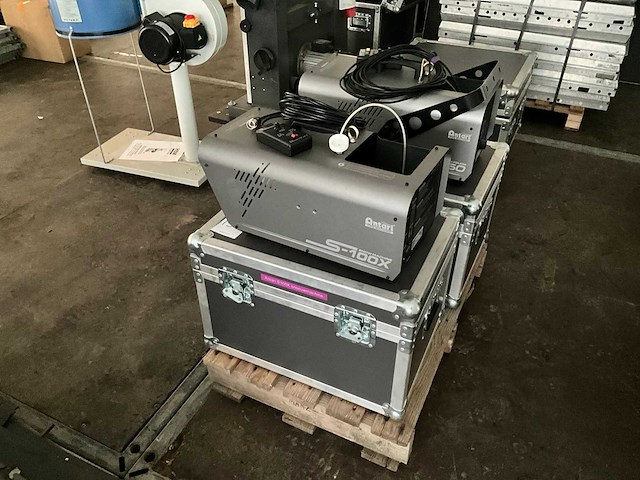 Antari sneeuwmachine (2x) - afbeelding 1 van  6