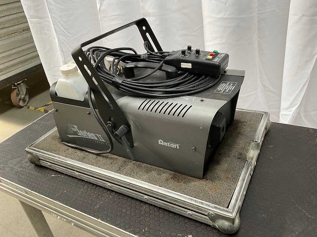 Antari z-1200 mkii rookmachine - afbeelding 1 van  6