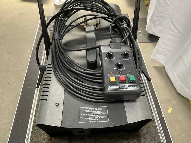 Antari z-1200 mkii rookmachine - afbeelding 3 van  6