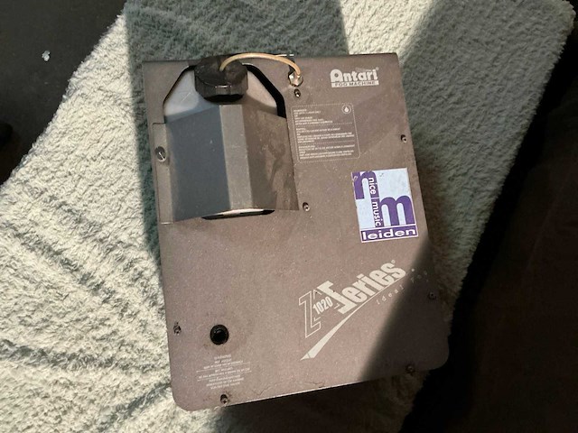 Antari z1020 rookmachine - afbeelding 2 van  4