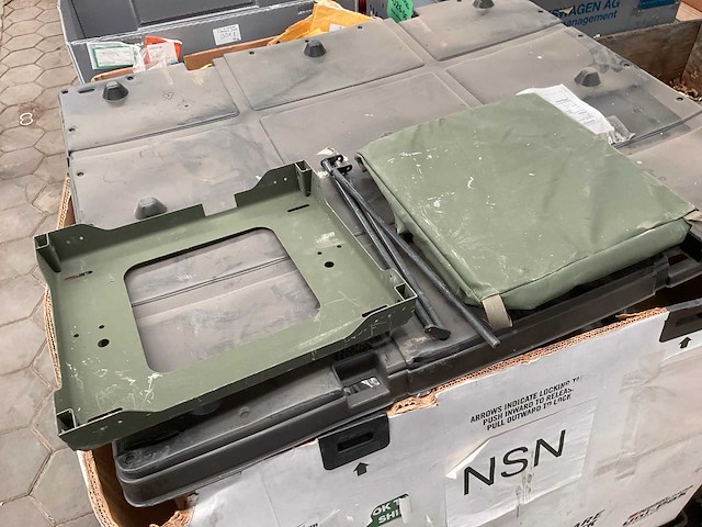 Antenna mounting frame (26x) - afbeelding 2 van  5