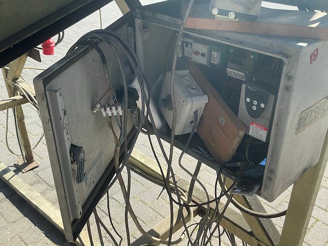 Antha aanvoerband - afbeelding 16 van  17