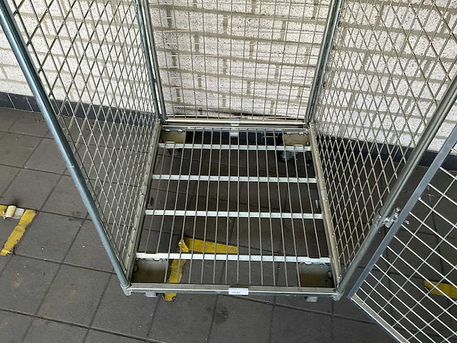 Anti diefstal rolcontainer 80x70x185cm (5x) - afbeelding 2 van  3