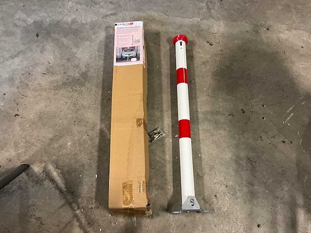 Anti parkeerzuil klapbaar (40x) - afbeelding 1 van  4