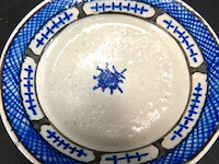 Antiek blauw-wit chinees of europees chinoiserie porseleinen/aardewerken schoteltje - afbeelding 4 van  5