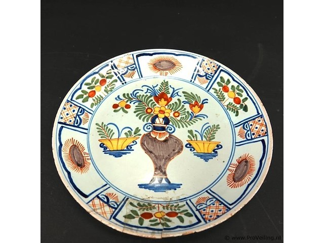 Antiek bord aan onderzijde gemerkt - afbeelding 2 van  5