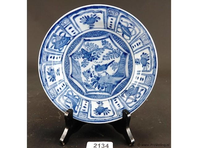 Antiek chinees blauw-wit kraakporseleinen bord - afbeelding 1 van  5