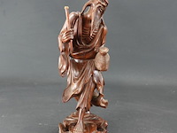 Antiek chinees gesneden rozenhouten beeld van een shou xing, de god van de levensduur - afbeelding 1 van  5