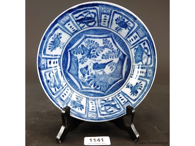Antiek chinees kraakporseleinen bord - afbeelding 1 van  5