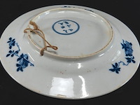 Antiek chinees porseleinen bord, gemerkt als in de kangxi-periode (1662-1722) - afbeelding 4 van  5