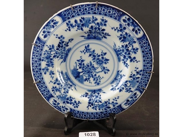 Antiek chinees porseleinen bord uit de kangxi-periode - afbeelding 1 van  5