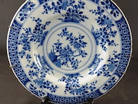 Antiek chinees porseleinen bord uit de kangxi-periode - afbeelding 1 van  5