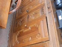 Antiek eiken houten kast 2 deuren en 1 lade met opzet afm. 145x50x200 met scultuur 1774 - afbeelding 3 van  8