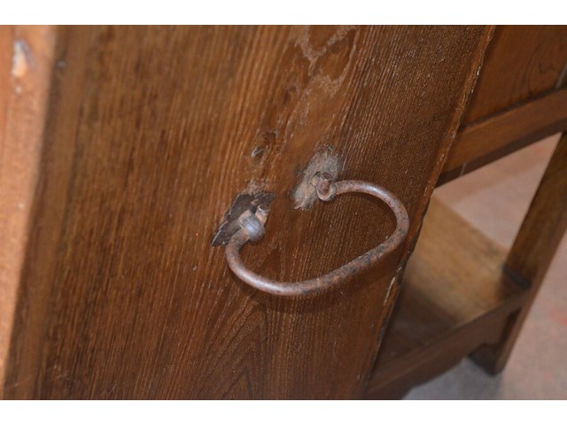 Antiek eiken houten kast 2 deuren en 1 lade met opzet afm. 145x50x200 met scultuur 1774 - afbeelding 5 van  8