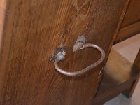 Antiek eiken houten kast 2 deuren en 1 lade met opzet afm. 145x50x200 met scultuur 1774 - afbeelding 5 van  8
